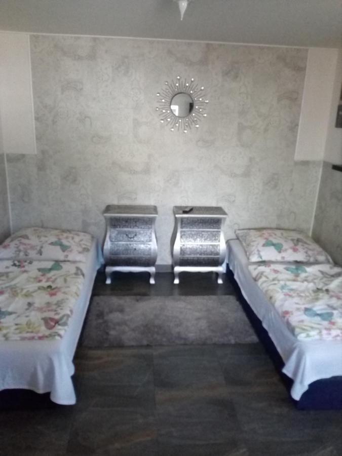 Pokoje Goscinne Cisowa Zielona Góra Extérieur photo